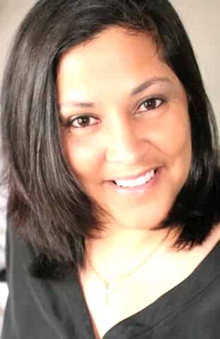 Tara – Owner | Top Hat Cleaning Services Vancouver Tara, owner of Top Hat Cleaning Services in Vancouver, professional portrait